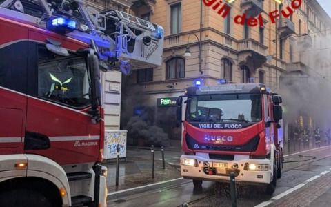 Incendio in via XX Settembre a Torino
