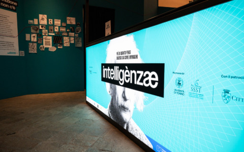 Intelligenzæ: una mostra multimediale interattiva per esplorare l’enigma dell’intelligenza