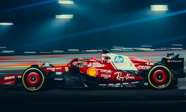 UniCredit porta la SF-24 di Scuderia Ferrari HP in tour per tutta Italia