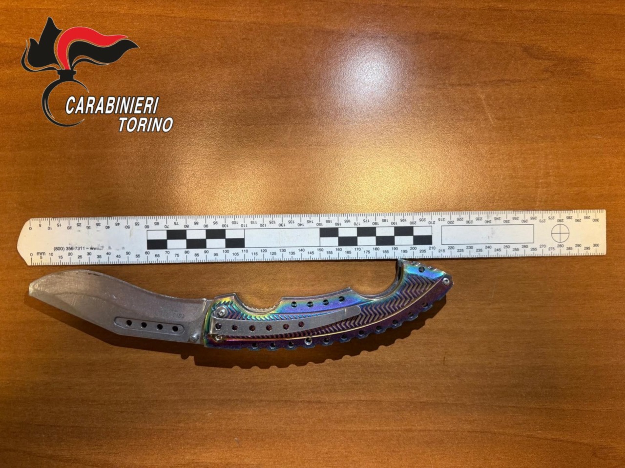 Sedicenne chiede contatto Instagram a tre ragazzi e poi li rapina in piazza Vittorio