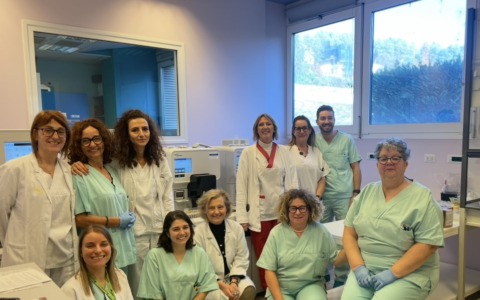 Medicina di laboratorio: nuova tecnologia per l’analisi delle urine al Laboratorio dell’ASL TO5