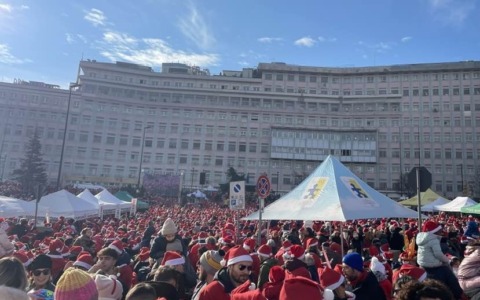 Un “esercito” di Babbi Natale in marcia per il Regina Margherita