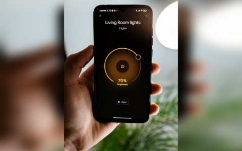 Luci smart: come funzionano e come si integrano con la domotica