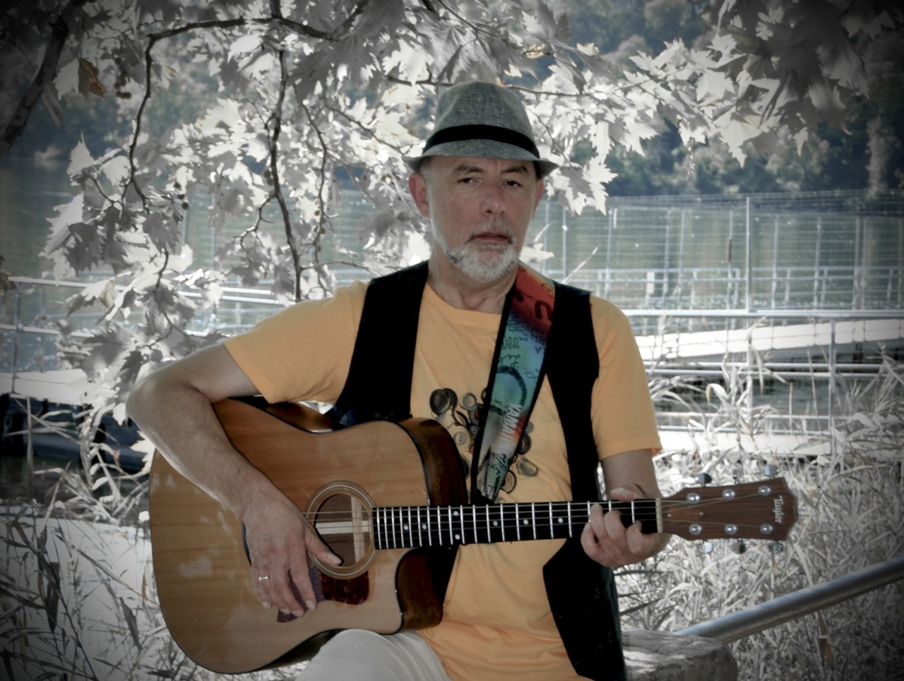 Garcino e il ritorno alla leggerezza degli anni ’80 con “Torniamo a ballare”