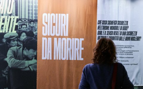 “Senzatomica”: a Grugliasco una mostra sul disarmo contro la minaccia delle armi nucleari