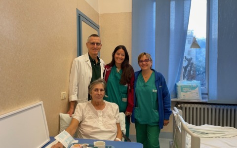 Non si era accorta di nulla: salvata a Natale una donna con un tumore ovarico grande come una gravidanza gemellare