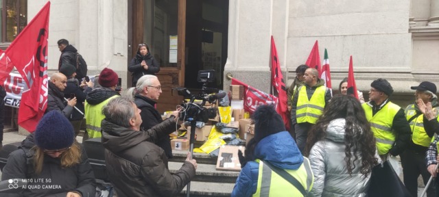 Ex dipendenti Postalcoop: “L’INPS continua a perdere tempo”