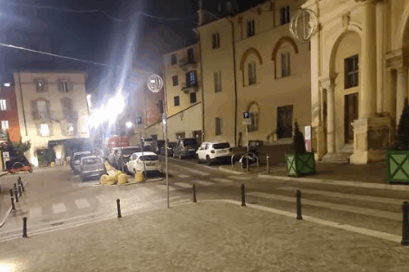 Centro storico al buio per tre giorni, il Comune di Chieri diffida l’Enel Sole