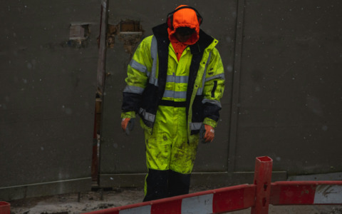 Come lavare gli abiti da lavoro DPI mantenendo le certificazioni valide