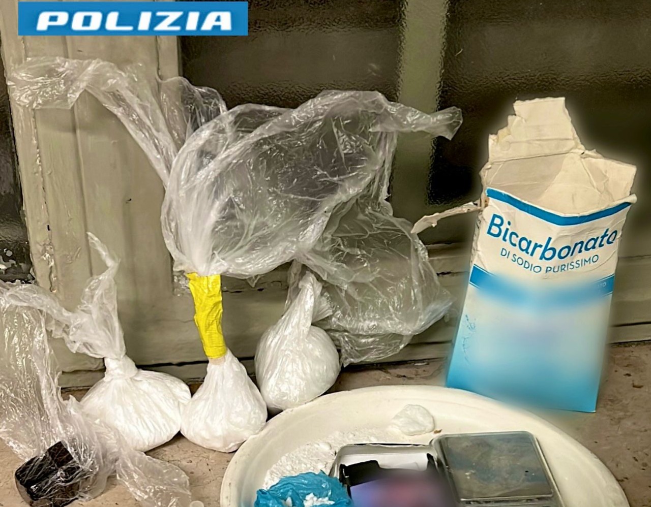 Hashish e cocaina nell’autolavaggio: arrestato il titolare