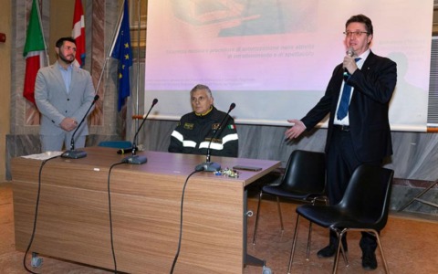 Sicurezza negli eventi pubblici: da Beinasco il via al percorso regionale a sostegno dei Comuni