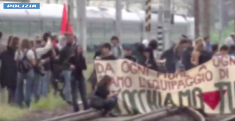 La manifestazione pro Flotilla, i danni alle O.G.R e l’irruzione alla sede de La Stampa: diciotto le misure cautelari, cinque gli arresti