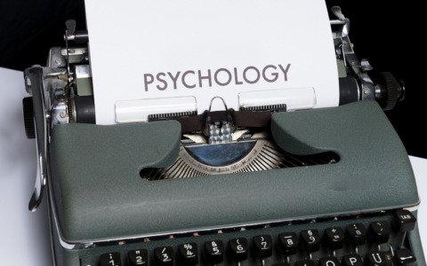 Differenza tra counseling, psicoterapia e psicologia clinica: quando è giusto chiedere un consulto