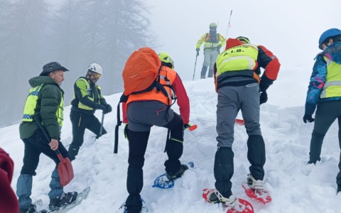 Valanga simulata, ma soccorso reale: tre giorni di addestramento ad alta complessità