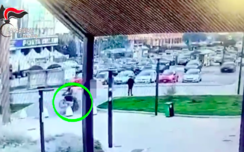 Aggressione e rapina a disabile: arrestati due senza fissa dimora