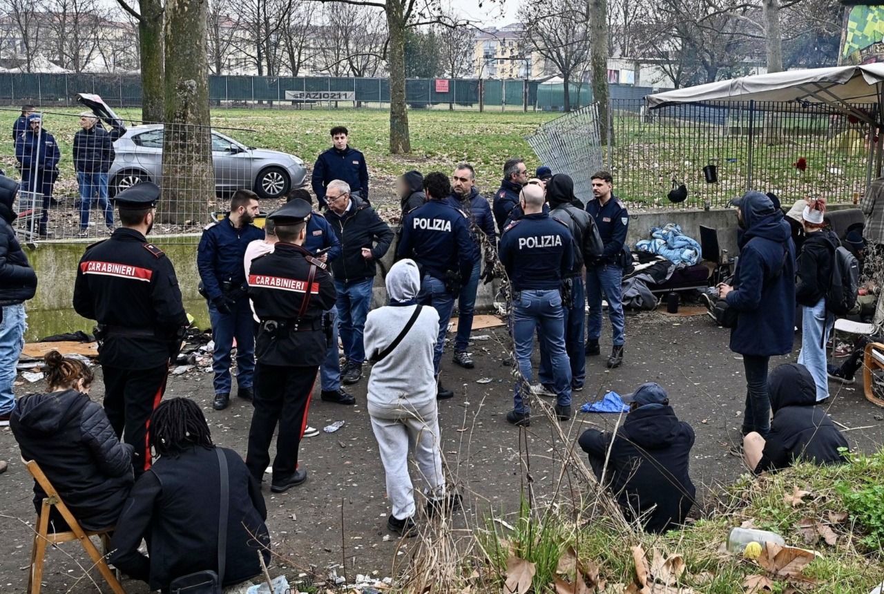 Sgombero aree occupate all’interno del parco Sempione