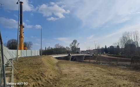 A Venaria Reale proseguono i lavori per la realizzazione del nuovo ponte sul torrente Ceronda