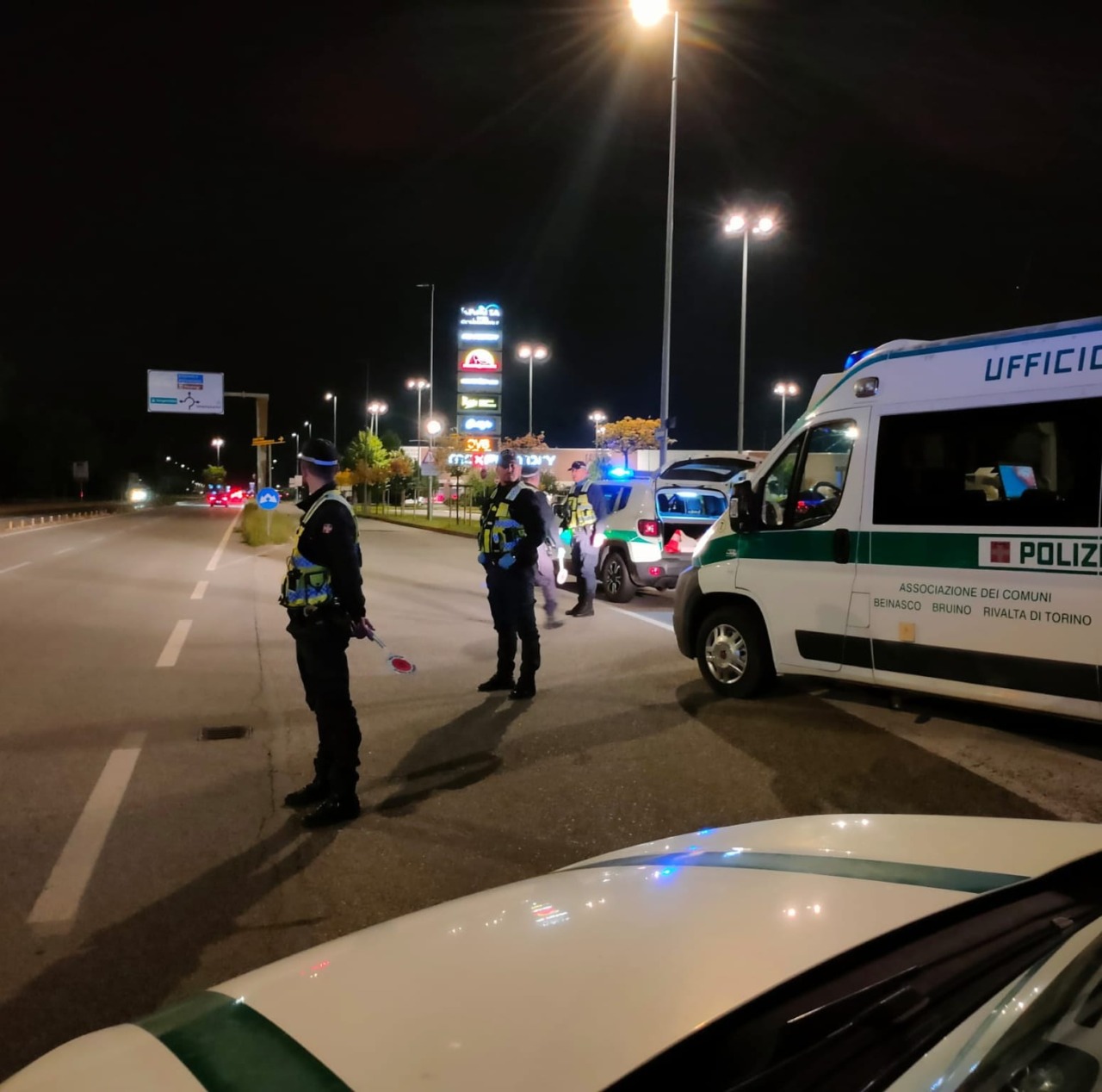 Controllo dei vigili, fioccano le multe per cinture e fari