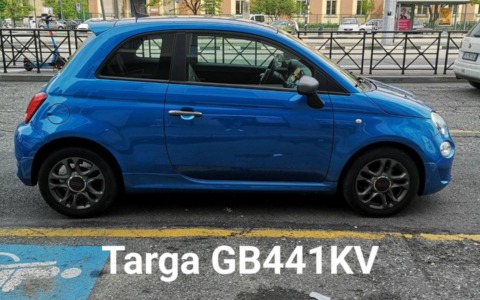 Rubata una Fiat 500 Sport in corso Cosenza