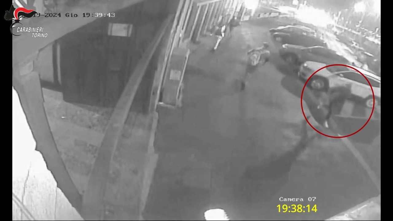 Aggressione a coltellate in piazza Baldissera a Torino: sgominato il gruppo, quattro persone in carcere