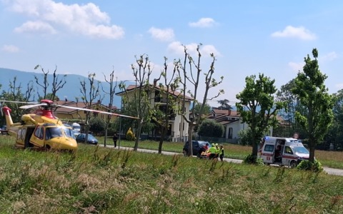 Drammatico scontro tra auto e moto a Giaveno: 25enne gravissimo al Cto
