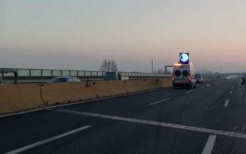 Attenzione sull’A4: auto in contromano tra Chivasso e Torino