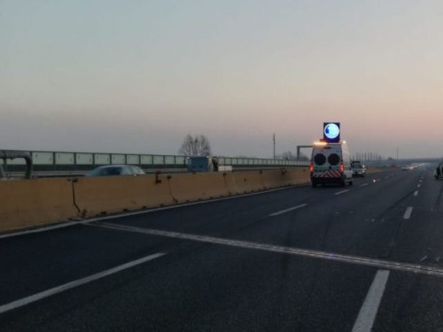 Attenzione sull’A4: auto in contromano tra Chivasso e Torino