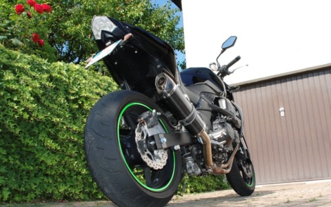 Kawasaki Z750 2007-2012: guida alla scelta dello scarico aftermarket per il quattro cilindri