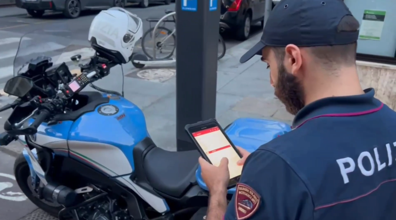 Torino, blitz ad “Alto Impatto” a Mirafiori: due arresti, 86 identificati e sanzioni per oltre 2.500 euro