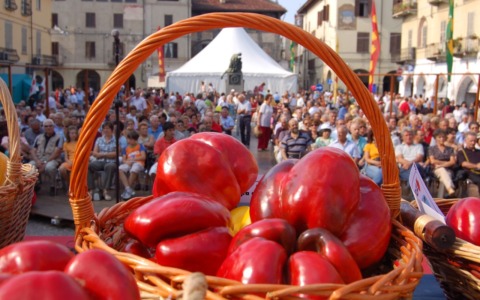Tutto pronto per la 77ª edizione della Fiera Nazionale del Peperone
