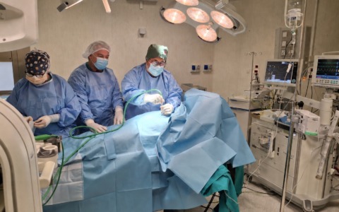 Ospedale di Susa, rara emergenza chirurgica: salvato un 77enne