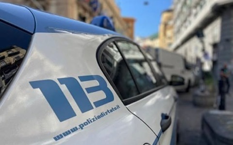 Torino, tentata rapina in via Roma: 52enne armato di una lattina tagliata arrestato in gioielleria