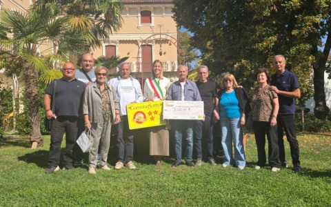 Pianezza riconquista il titolo di “Comune Fiorito” e premia l’orto scolastico