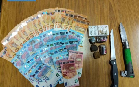 Torino, blitz antidroga a Porta Palazzo: arrestati due uomini e segnala un acquirente