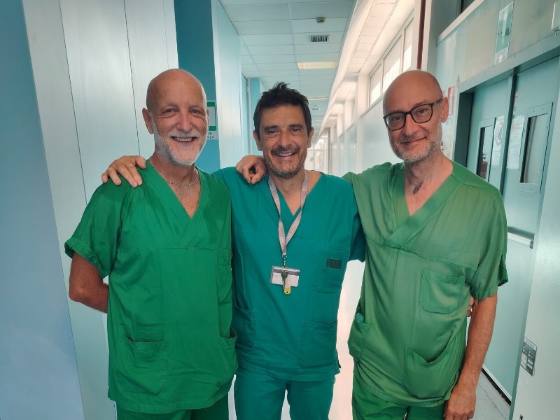 Pinerolo, intervento record all’ospedale Agnelli: impiantate due protesi inverse di spalla in un’unica seduta
